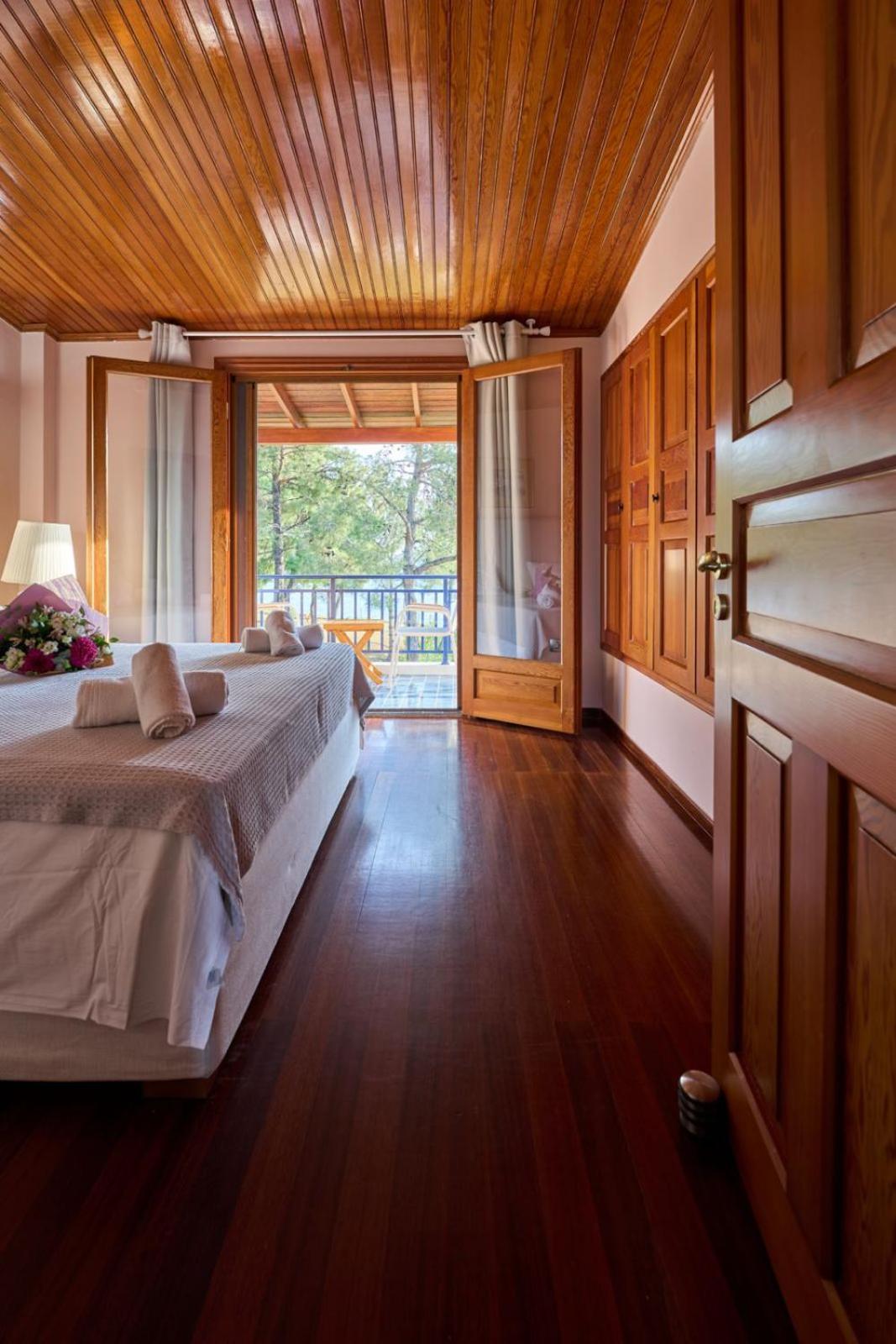 Summerday Villa Private Beach Nea Iraklia Exterior foto