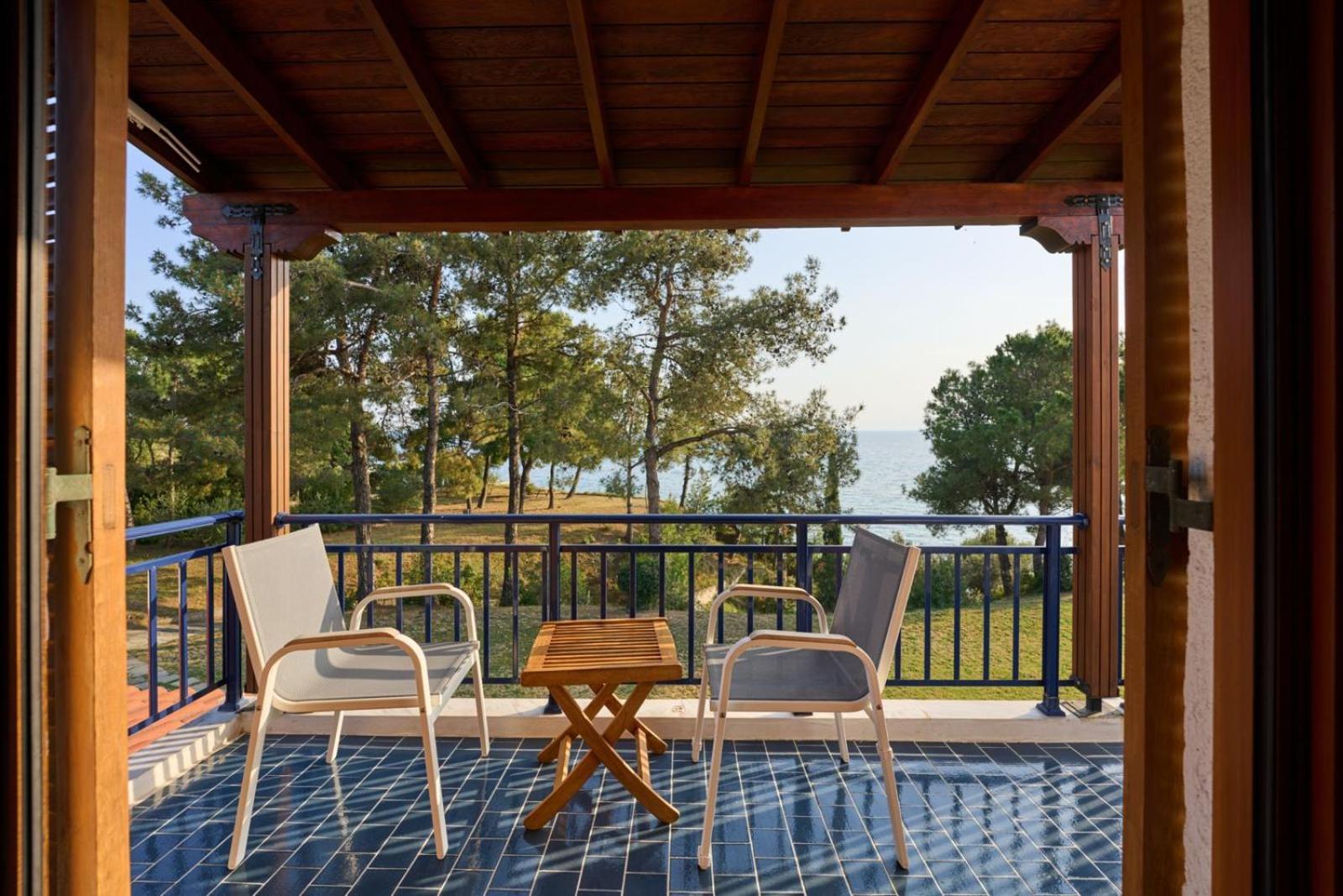 Summerday Villa Private Beach Nea Iraklia Exterior foto