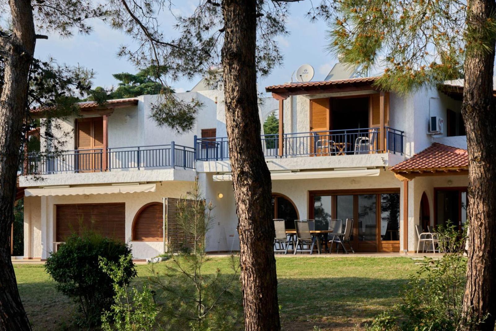 Summerday Villa Private Beach Nea Iraklia Exterior foto