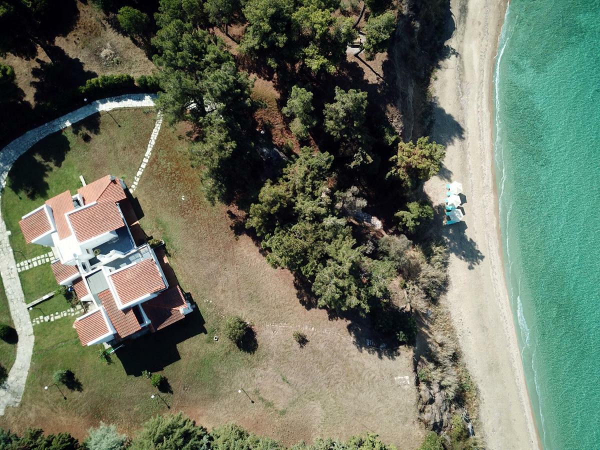 Summerday Villa Private Beach Nea Iraklia Exterior foto