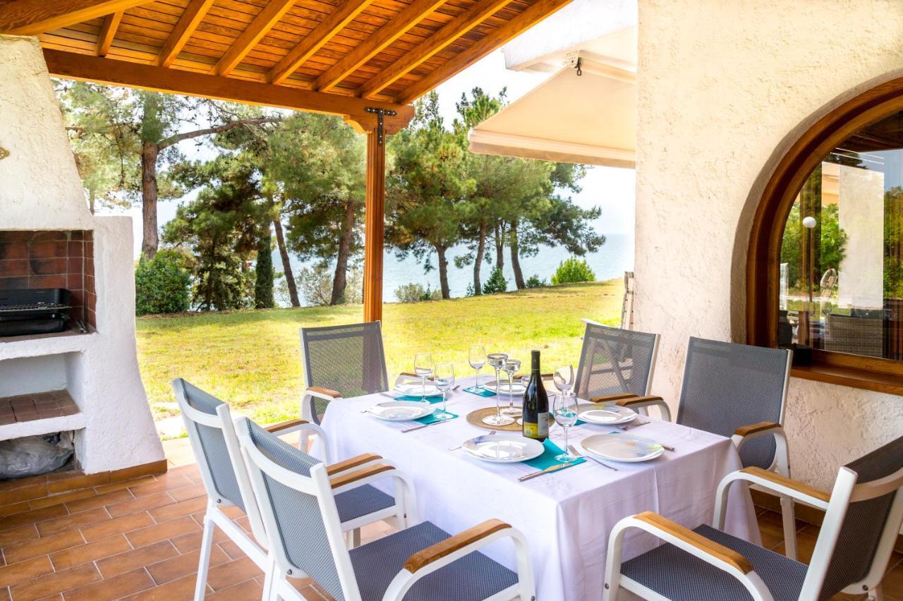 Summerday Villa Private Beach Nea Iraklia Exterior foto