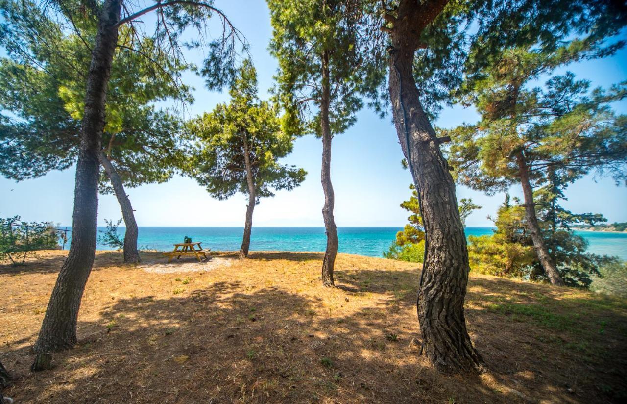 Summerday Villa Private Beach Nea Iraklia Exterior foto